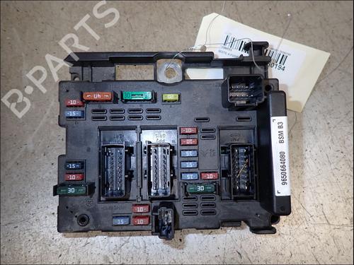 fuse-box-peugeot-307-break-3e-2002-2003-2004-2005-2006-2007-2008-2009-35773293 main image