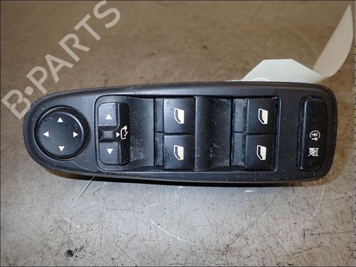 Used Left front window switch Left front window switch CITROËN C4 Picasso I MPV (UD_) 1.6 HDi (109 hp) 34031873 34031873