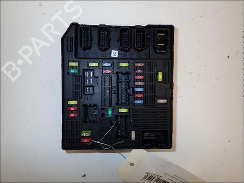 fuse-box-renault-megane-iii-hatchback-bz01_-b3_-2008-34013784 main image