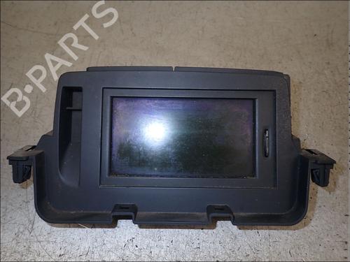 display-monitor-renault-megane-iii-hatchback-bz01_-b3_-2008-34031481 main image
