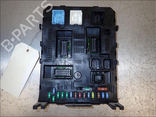 Used Fuse box Fuse box PEUGEOT 307 Break (3E) 1.6 HDi 110 (109 hp) 34019644 34019644