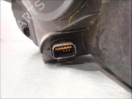 Right headlight CITROËN C3 Picasso (SH_) 1.2 THP 110 (SHHNZ6) | BP39942436C29  - Image 6