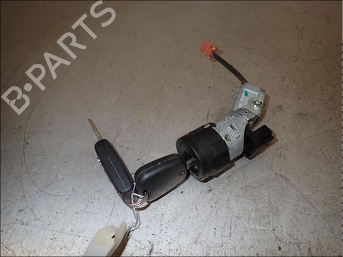 Used Ignition barrel Ignition barrel PEUGEOT PARTNER Box Body/MPV 1.6 HDi 16V (90 hp) 34019882 34019882