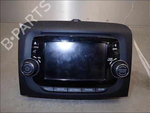 Used Radio Radio FIAT 500L (351_, 352_) 1.6 D Multijet (199LYD1B) (105 hp) 34015293 34015293