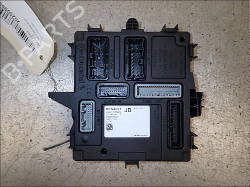 Used Fuse box Fuse box RENAULT MEGANE IV Grandtour (K9A/M/N_) 1.3 TCe 140 (K9NB) (140 hp) 34032115 34032115