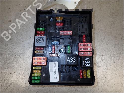 fuse-box-vw-golf-v-1k1-2003-2004-2005-2006-2007-2008-2009-2010-34017644 main image