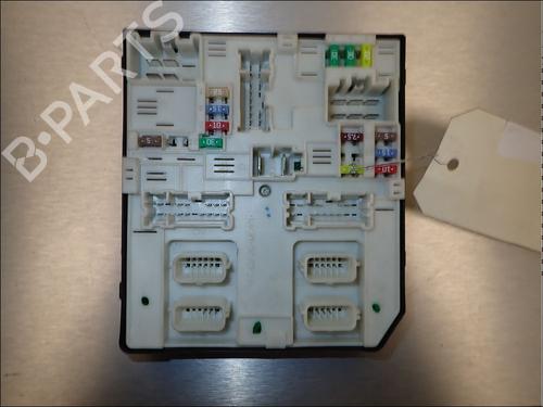 Used Fuse box Fuse box RENAULT MEGANE III Hatchback (BZ0/1_, B3_) 1.5 dCi (BZ09, BZ0D, BZ1W, BZ29, BZ14) (110 hp) 34013183 34013183