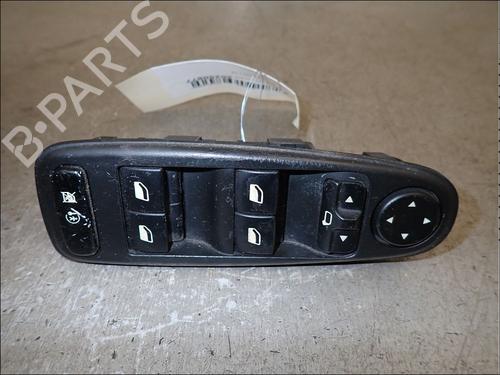 Used Left front window switch Left front window switch CITROËN C4 Picasso I MPV (UD_) 1.6 HDi (109 hp) 34031895 34031895