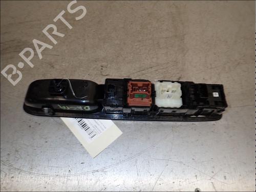 Left front window switch DACIA SANDERO III 1.0 SCe 65 | BP34032346I27 - Image 3
