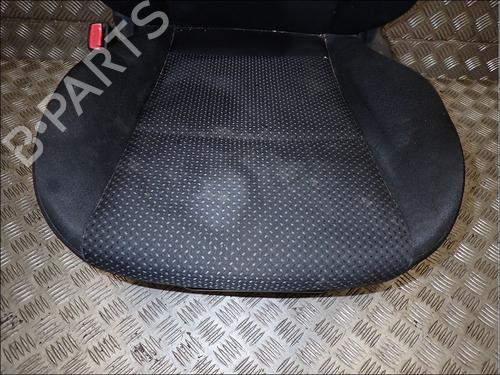Left front seat HYUNDAI i30 (FD) 1.6 CRDi | BP34013685C15 - Image 2