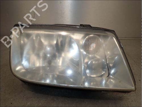 Used Right headlight Right headlight VW BORA I (1J2) 1.9 TDI (101 hp) 34032285 34032285