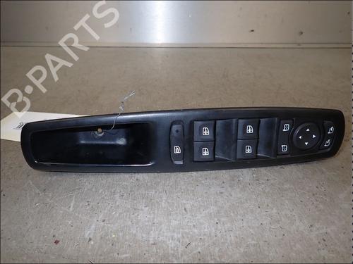 Used Left front window switch Left front window switch RENAULT SCÉNIC III (JZ0/1_) 1.2 TCe (116 hp) 34015056 34015056
