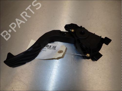 pedal-renault-clio-v-b7_-2019-34012828 main image