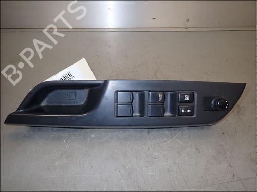 Used Left front window switch Left front window switch SUZUKI SWIFT IV (FZ, NZ) 1.3 DDiS (AZG413D, ZC02S, ZC92S) (75 hp) 34030869 34030869