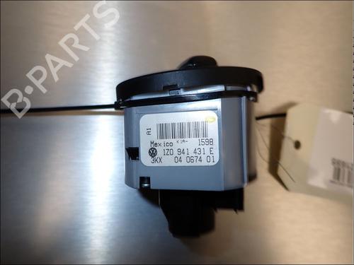 Headlight switch SKODA OCTAVIA II Combi (1Z5) 1.9 TDI | BP34025494I24 - Image 4