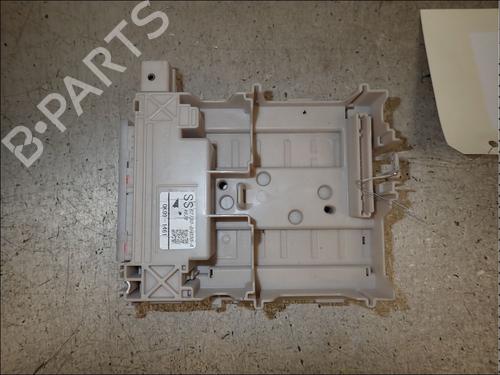 Used Fuse box Fuse box PEUGEOT 108 1.0 VTi 72 (72 hp) 34032515 34032515