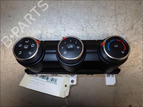 ac-styreenhet-manvreringsenhet-renault-clio-v-b7_-2019-34030546 main image
