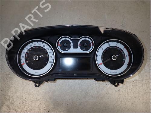 Used Instrument cluster Instrument cluster FIAT 500L (351_, 352_) 1.6 D Multijet (199LYD1B) (105 hp) 34028164 34028164