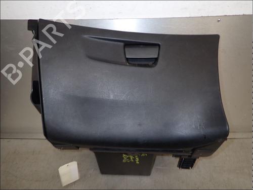 glove-box-citroen-c4-picasso-ii-2013-34011927 main image