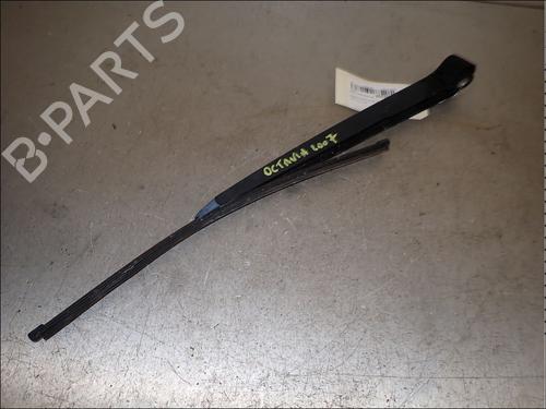 Used Rear windshield wiper arm Rear windshield wiper arm SKODA OCTAVIA II (1Z3) 1.9 TDI (105 hp) 34027502 34027502
