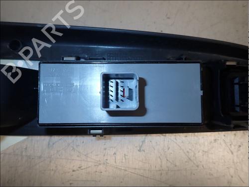 Left front window switch VW GOLF V (1K1) 2.0 TDI 4motion | BP34029794I27 - Image 4
