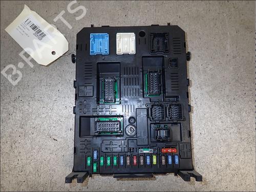 Used Fuse box Fuse box PEUGEOT 308 I (4A_, 4C_) 1.6 HDi (112 hp) 34021858 34021858
