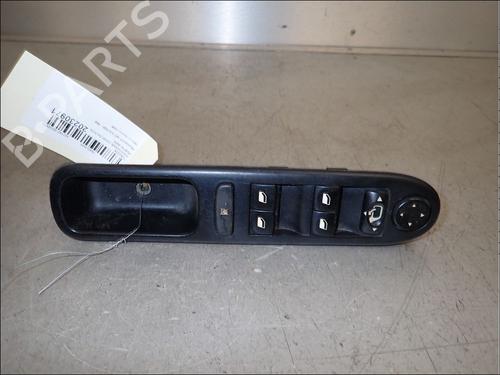 Used Left front window switch Left front window switch PEUGEOT 307 (3A/C) 2.0 HDi 135 (136 hp) 34032406 34032406