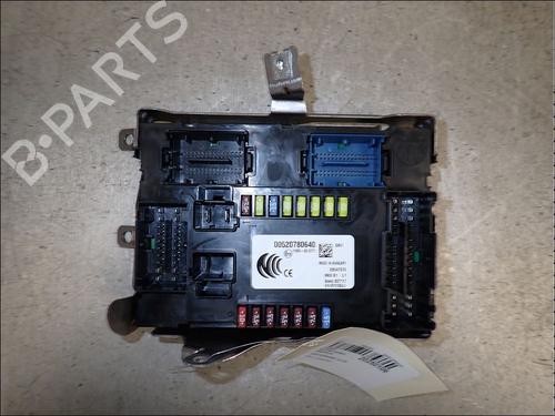 Used Fuse box Fuse box JEEP RENEGADE SUV (BU, B1, BV) 1.6 CRD (120 hp) 34019894 34019894