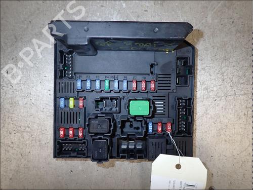 Used Fuse box Fuse box 34012885 34012885