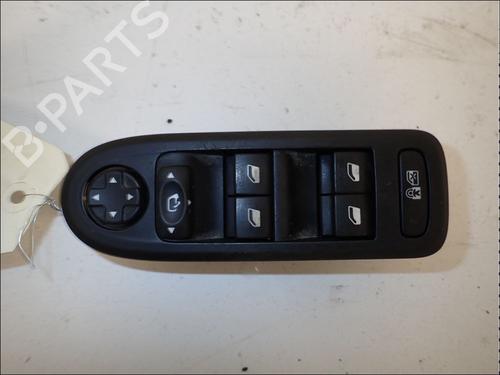Used Left front window switch Left front window switch CITROËN C5 III Break (RW_) 2.0 HDi 165 (163 hp) 34025333 34025333
