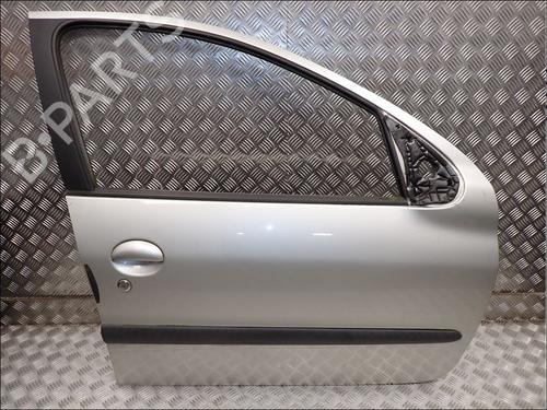 Used Right front door Right front door 34032027 34032027