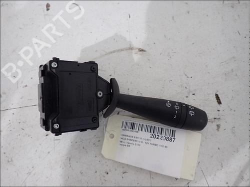 switch-dacia-sandero-ii-2012-34023863 main image