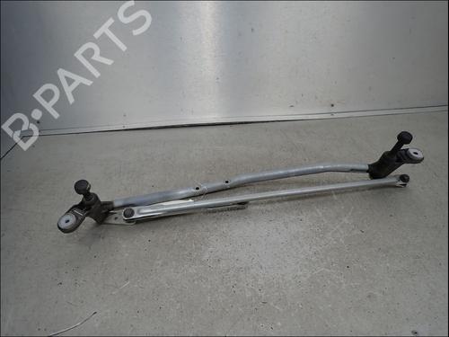 front-wipers-mechanism-dacia-duster-hm_-2017-37087449 main image