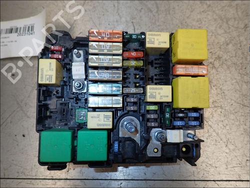 Used Fuse box Fuse box 34018379 34018379