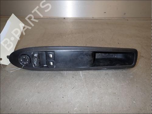 Used Left front window switch Left front window switch CITROËN DS4 (NX_) 1.6 HDi 110 (112 hp) 34013903 34013903