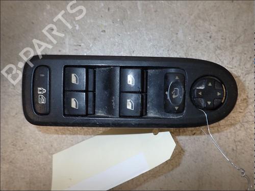 Used Left front window switch Left front window switch CITROËN C5 III (RD_) 1.6 HDi 110 (RD9HZC) (109 hp) 34030568 34030568