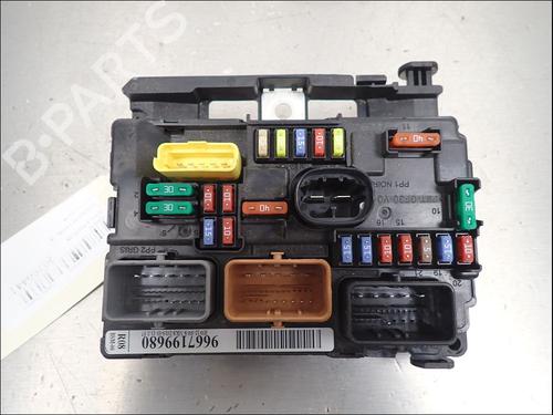 Used Fuse box Fuse box CITROËN C3 II (SC_) 1.4 HDi 70 (SC8HZC, SC8HR0, SC8HP4) (68 hp) 40035277 40035277