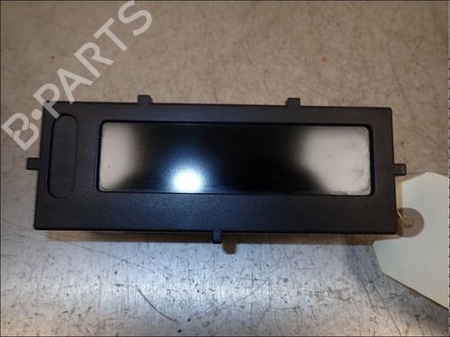 display-monitor-renault-megane-iii-hatchback-bz01_-b3_-2008-34027055 main image