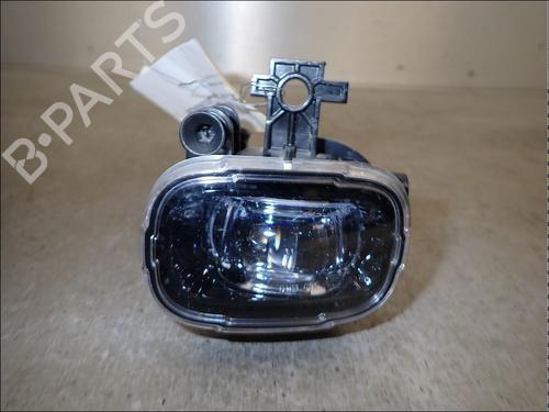 left-front-fog-light-renault-megane-iv-hatchback-b9amn_-2015-34030061 main image