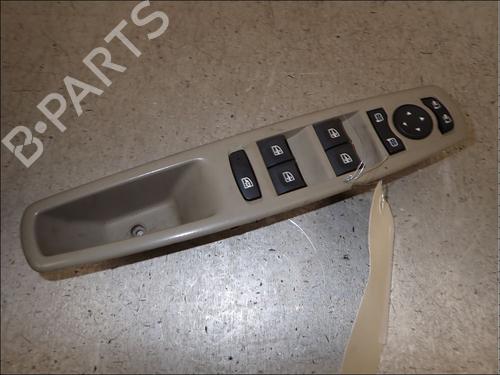 Used Left front window switch Left front window switch RENAULT SCÉNIC III (JZ0/1_) 1.9 dCi (JZ0J, JZ1J, JZ1K, JZ1S) (131 hp) 34025714 34025714