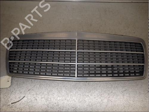 grille-mercedes-benz-e-class-w210-1995-1996-1997-1998-1999-2000-2001-2002-2003-34020788 main image