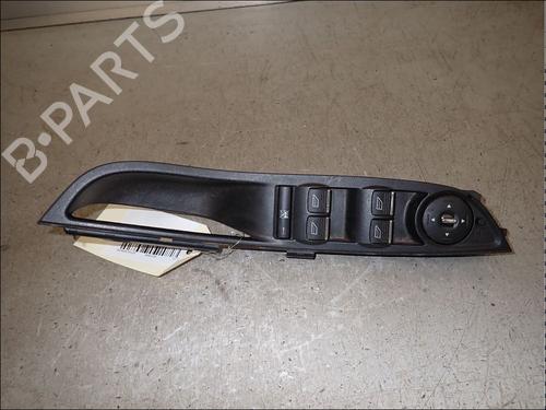 Used Left front window switch Left front window switch FORD FOCUS III 1.0 EcoBoost (125 hp) 34015382 34015382