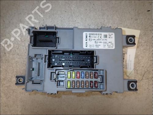 Used Fuse box Fuse box ALFA ROMEO MITO (955_) 1.3 MultiJet (955AXP1A, 955AYC1A) (95 hp) 34026613 34026613