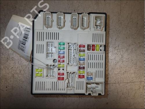 fuse-box-renault-megane-iii-hatchback-bz01_-b3_-2008-34032428 main image