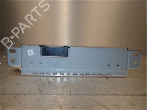 radio-peugeot-expert-van-v_-2016-34021709 main image