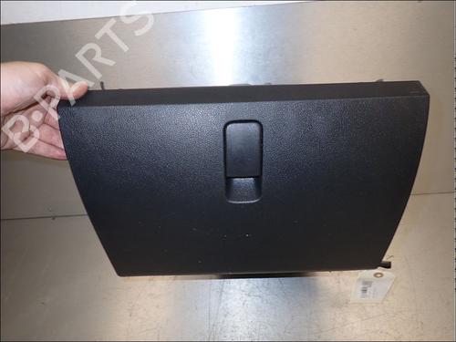 Handskerum Handskerum SKODA FABIA III (NJ3) 1.0 (75 hp) 34023409 34023409
