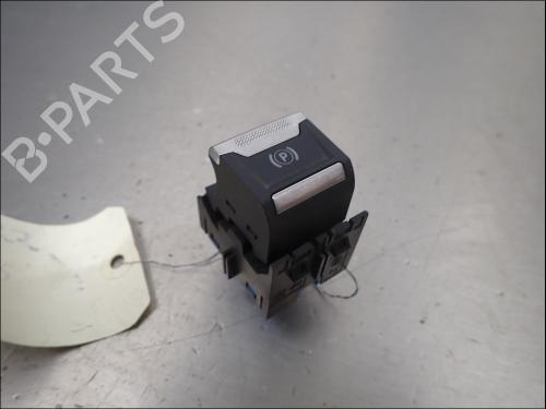 Used Switch Switch PEUGEOT 208 II (UB_, UP_, UW_, UJ_) 1.2 PureTech 100 (101 hp) 40462630 40462630