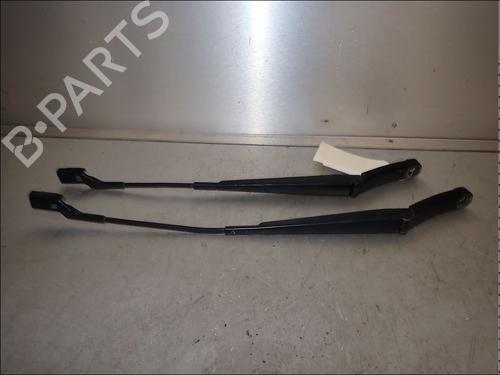 front-windshield-wiper-arm-vw-tiguan-5n_-2007-2008-2009-2010-2011-2012-2013-2014-2015-2016-2017-2018-34021644 main image