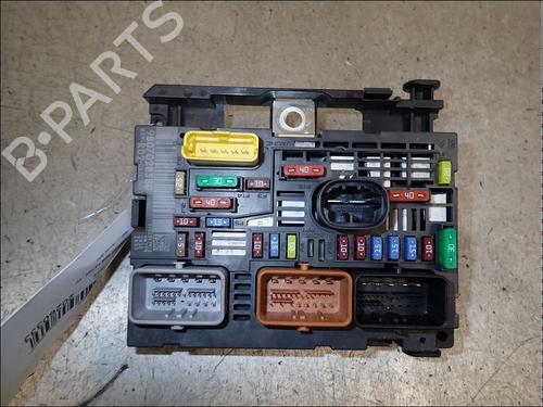 Used Fuse box Fuse box PEUGEOT 5008 (0U_, 0E_) 1.6 HDi (112 hp) 34035910 34035910