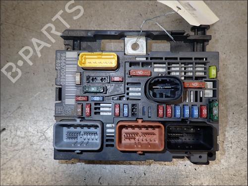 Used Fuse box Fuse box PEUGEOT PARTNER Tepee 1.6 HDi 16V (90 hp) 35719562 35719562